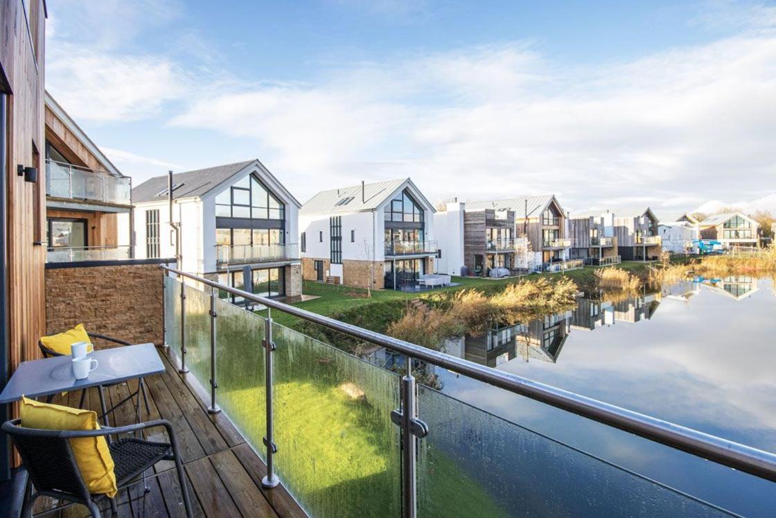 Minety Lake 43, Green Haven Somerford Keynes 외부 사진