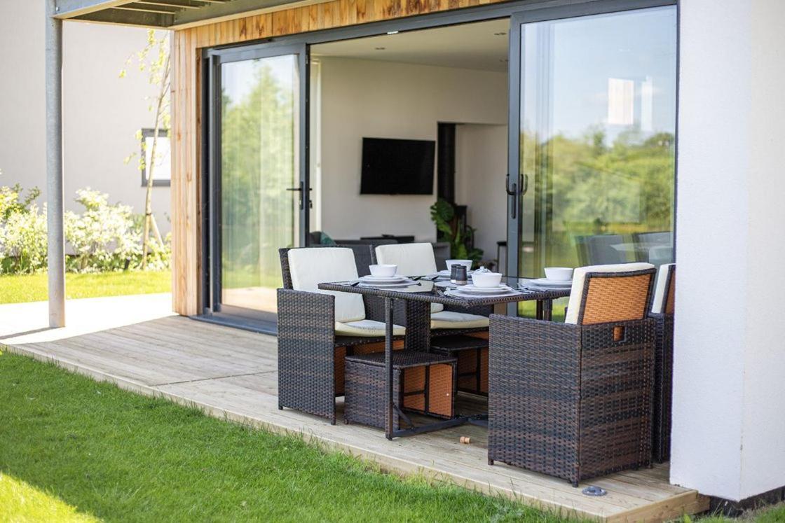 Minety Lake 43, Green Haven Somerford Keynes 외부 사진